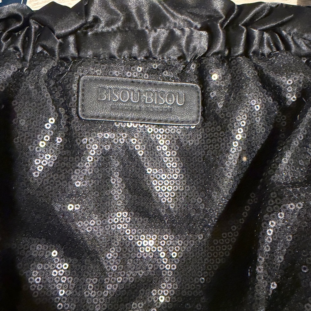 Bisou Bisou Black Shimmer Shoulder Bag - Picture 3 of 4
